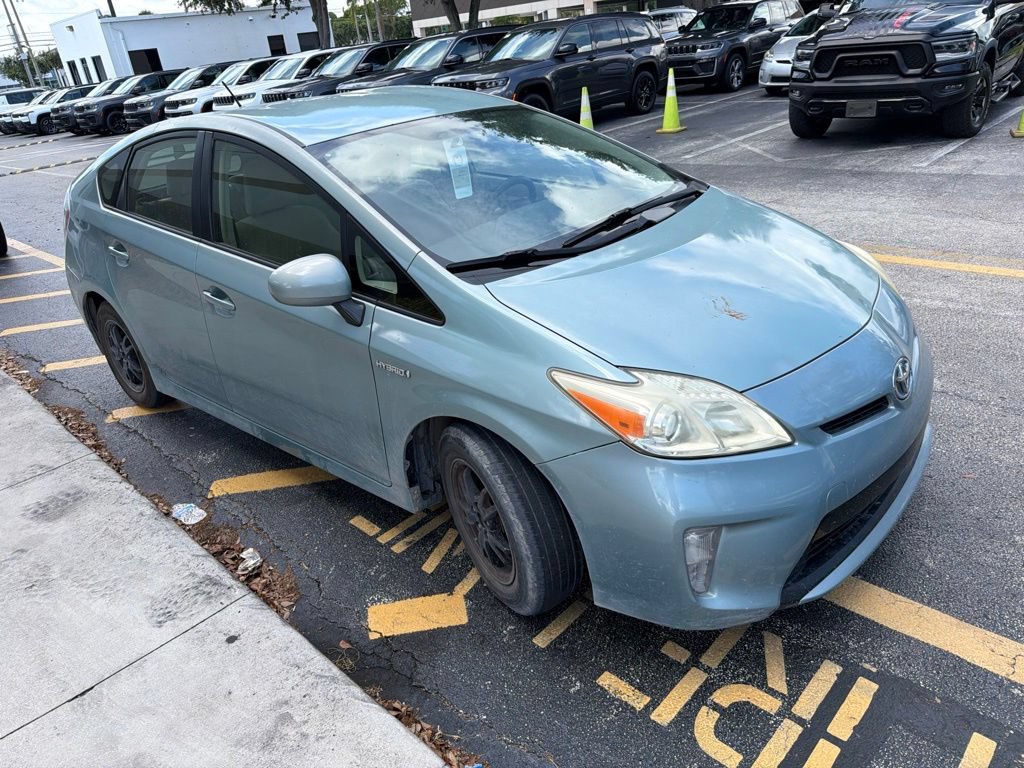 Used 2014 Toyota Prius Two FWD image 12