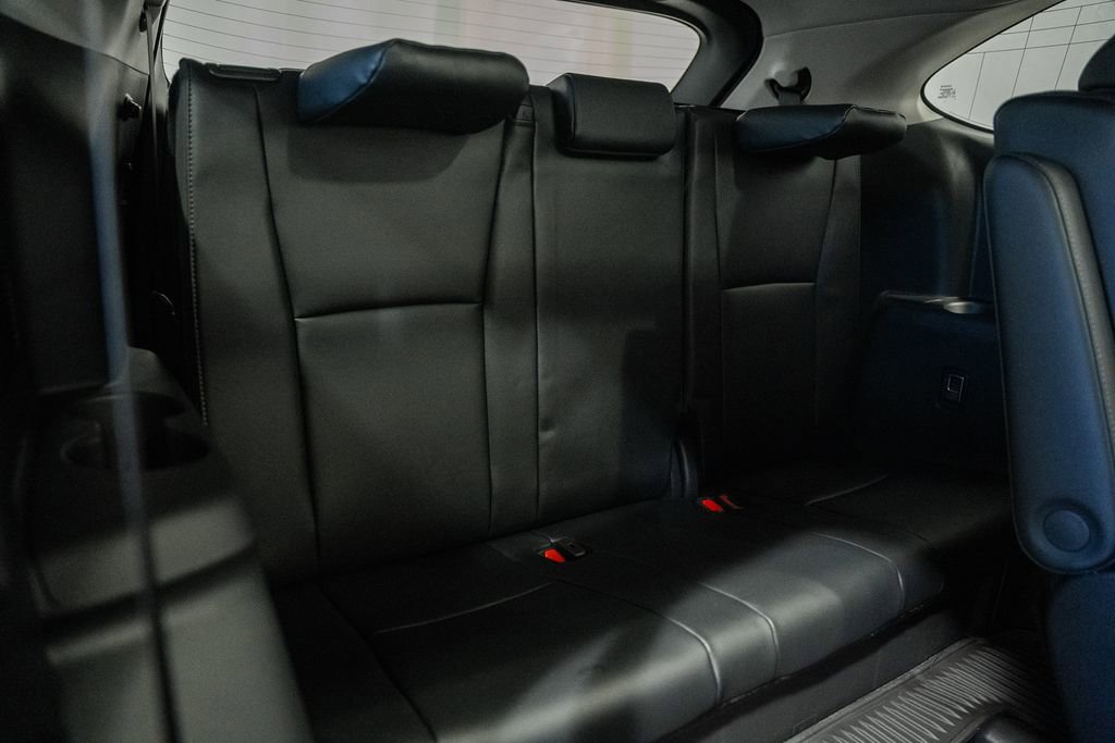 New 2026 Toyota Highlander Platinum image 37