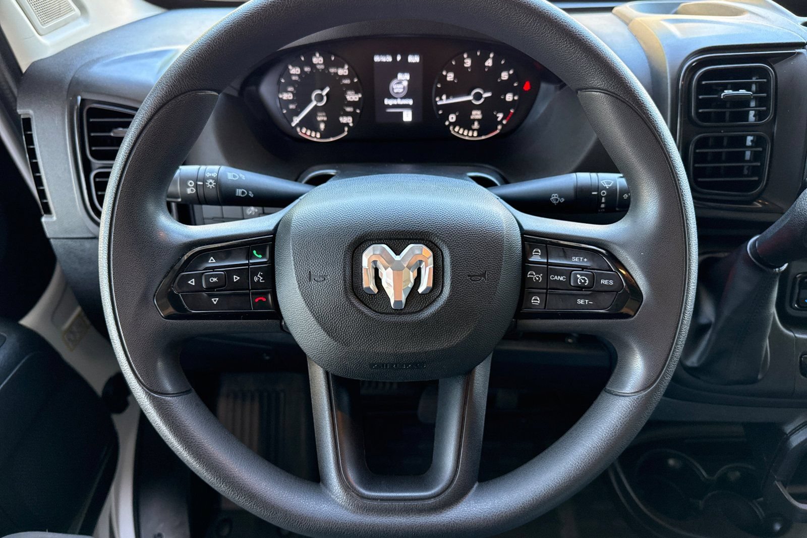 Used 2024 RAM ProMaster 2500 w/ Convenience Group FWD image 19