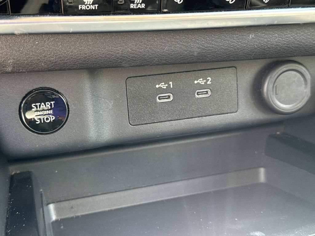 Certified 2024 Nissan Rogue SV FWD image 27