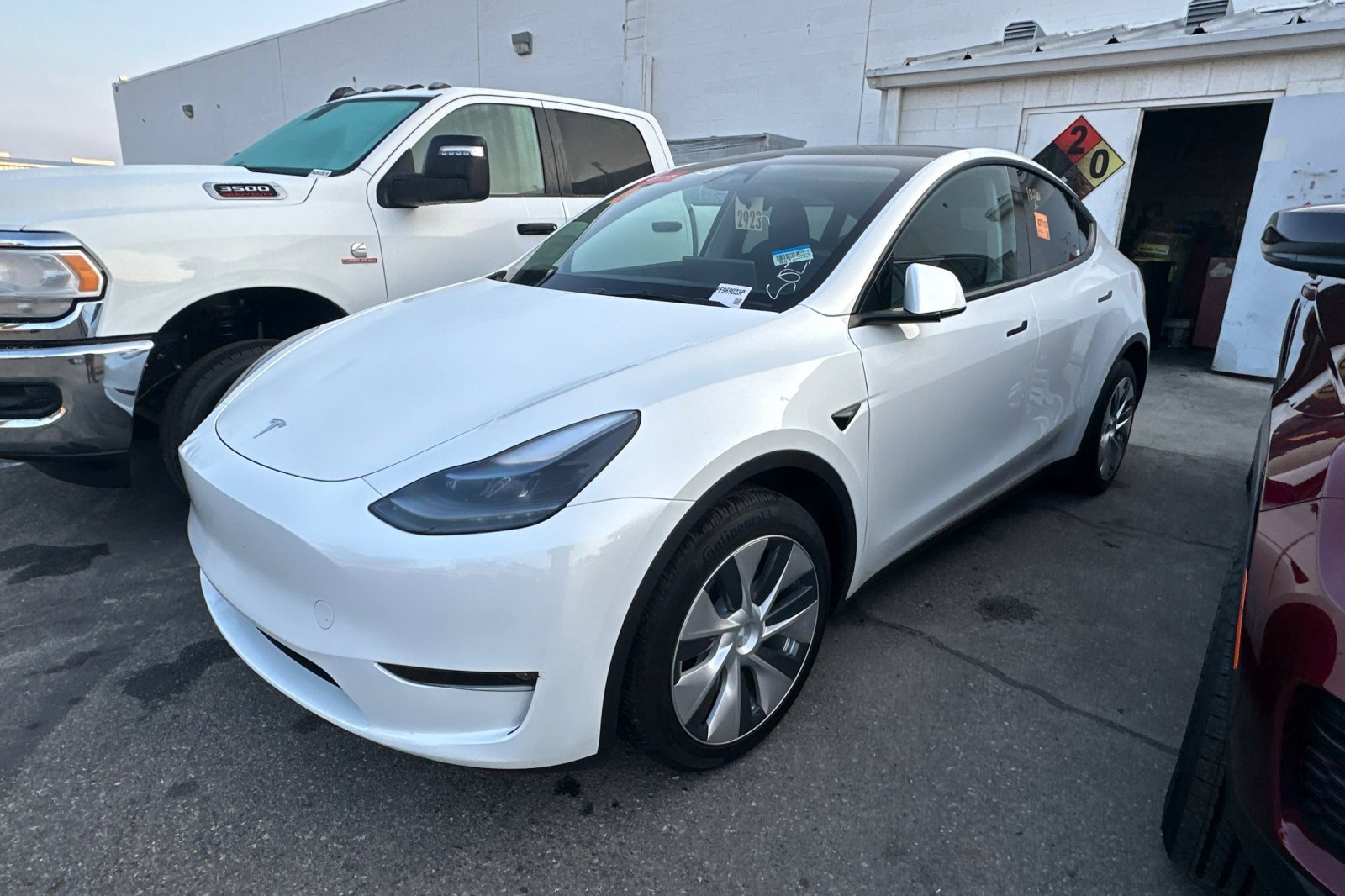 Used 2023 Tesla Model Y Long Range image 13