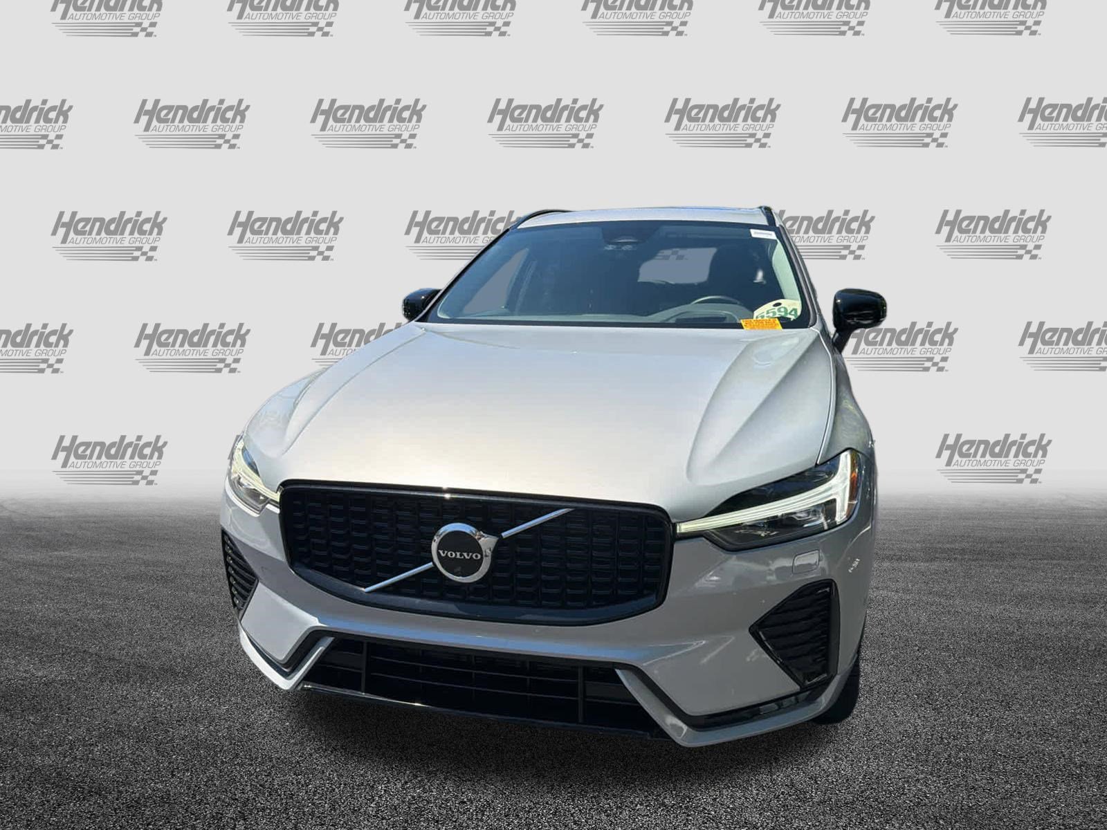 Used 2023 Volvo XC60 B5 Ultimate w/ Climate Package FWD image 7