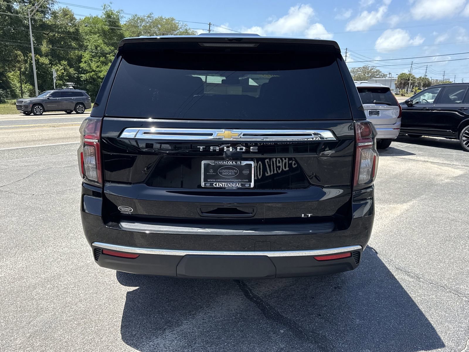 Used 2023 Chevrolet Tahoe LT w/ Luxury Package RWD image 4