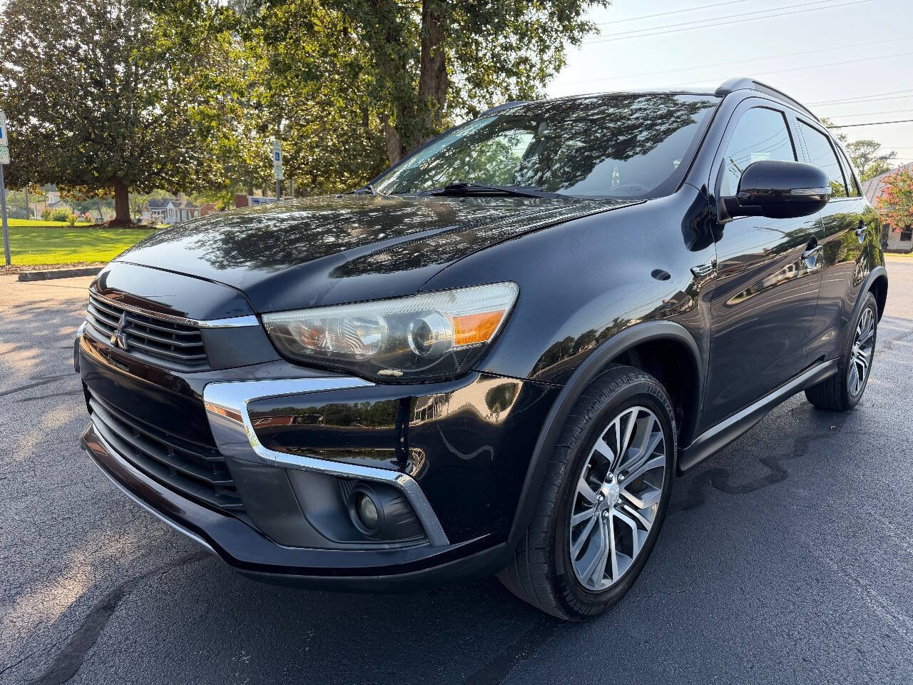 Used 2017 Mitsubishi Outlander Sport SEL FWD image 2