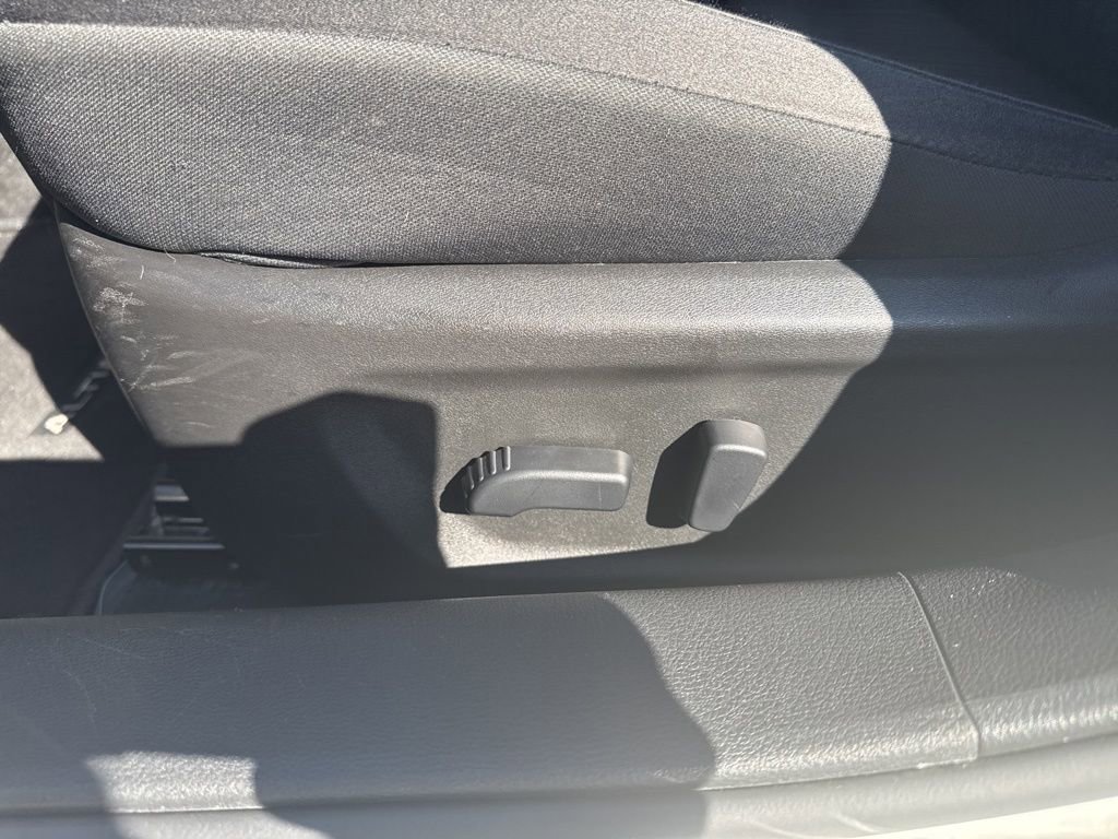 Used 2025 Nissan Altima 2.5 SV image 10