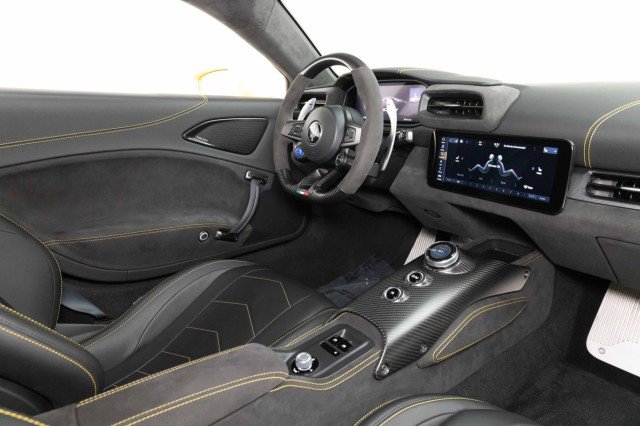 Used 2023 Maserati MC20 Coupe image 10