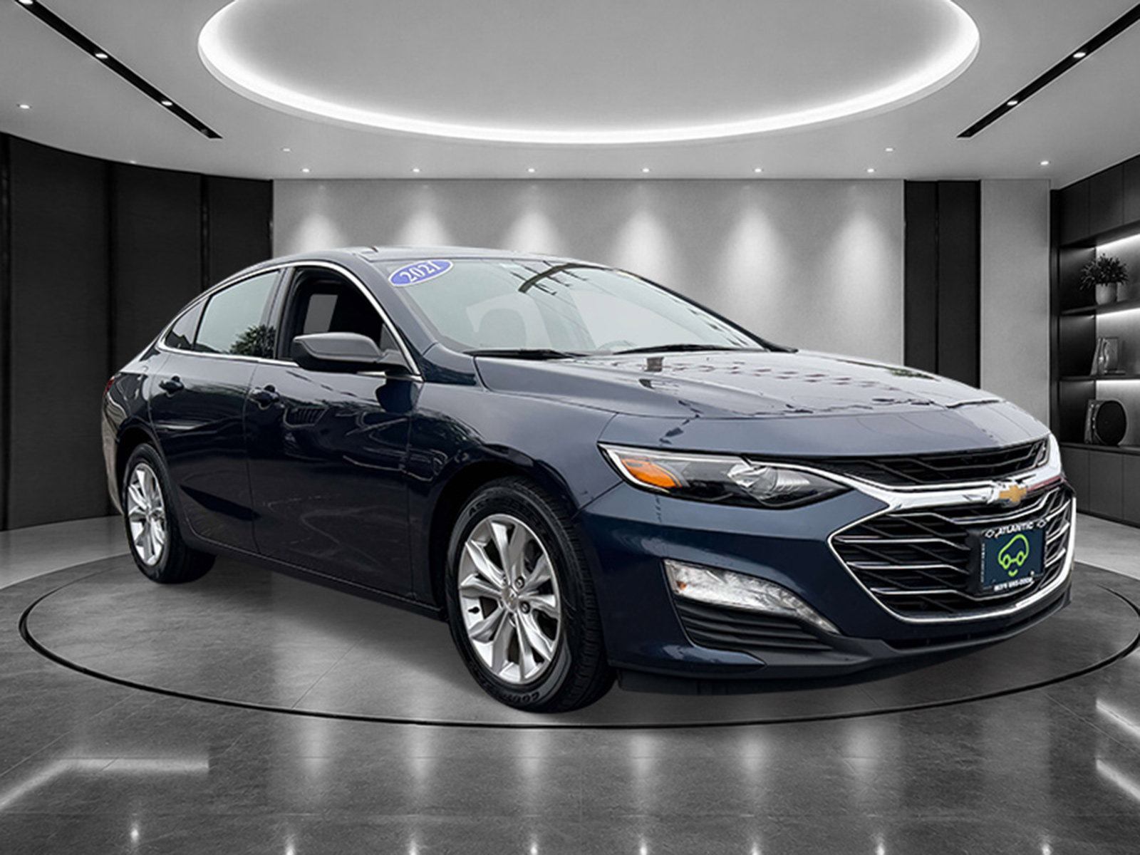 Certified 2021 Chevrolet Malibu LT FWD image 2