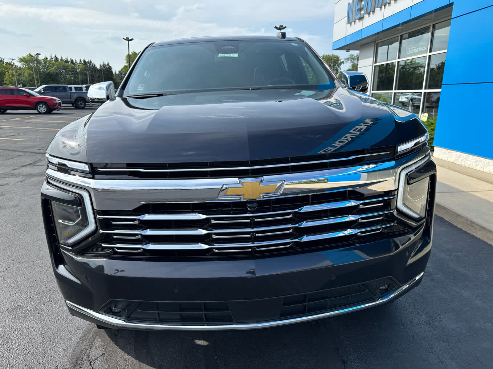 New 2026 Chevrolet Suburban Premier w/ Sun And Tow Package AWD/4WD image 13