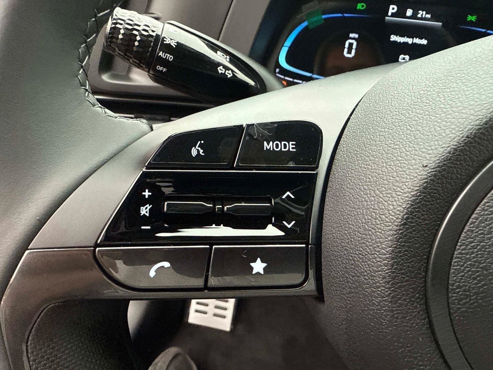 New 2025 Hyundai Elantra Sport FWD image 29