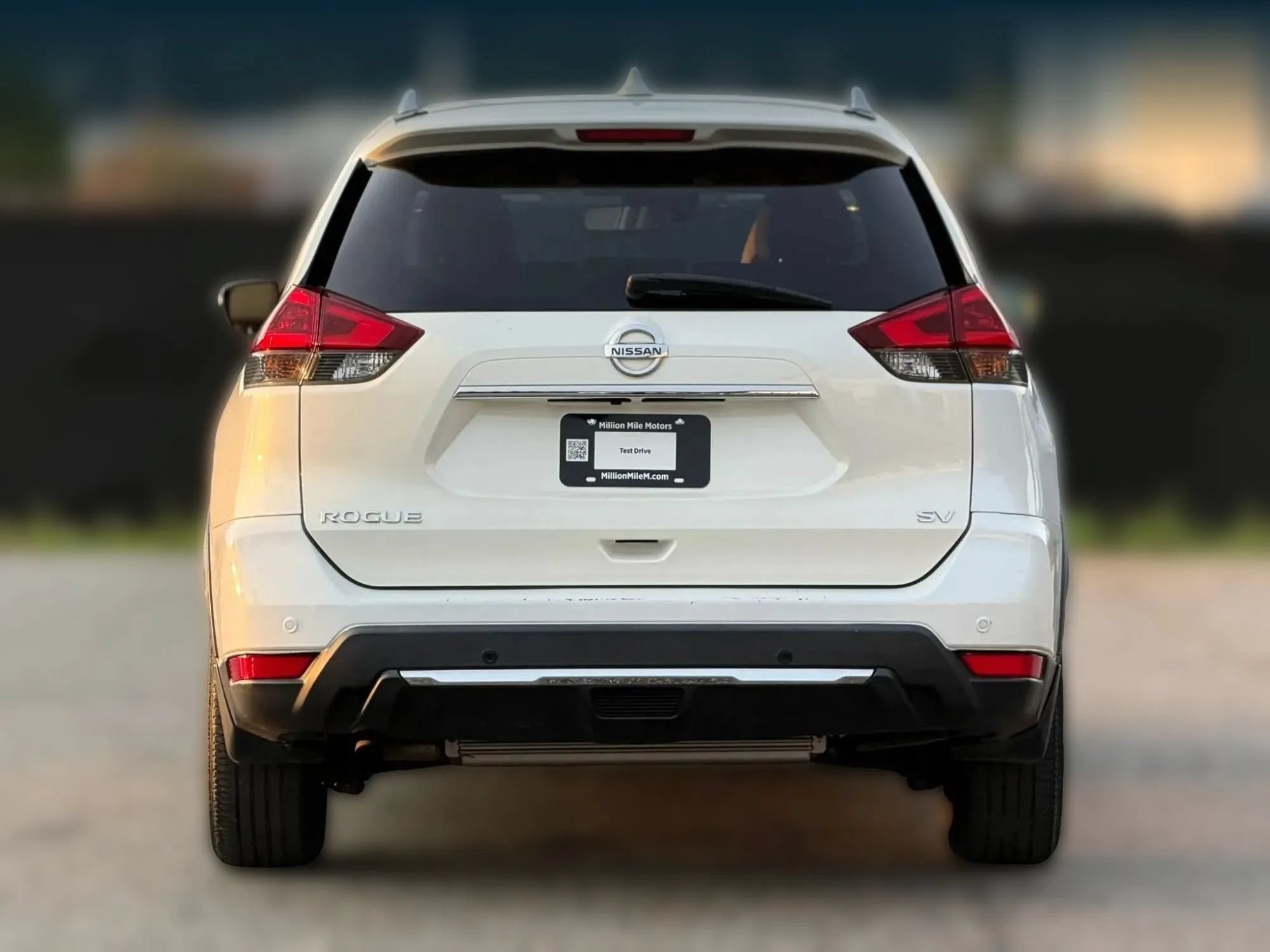 Used 2019 Nissan Rogue SV FWD image 4