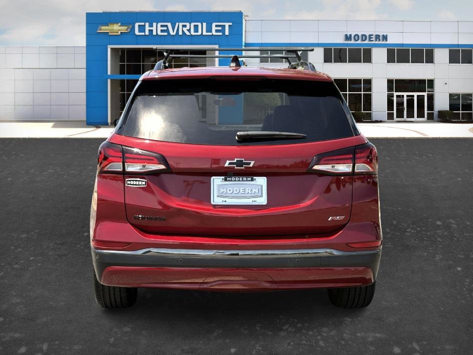 Used 2023 Chevrolet Equinox RS FWD image 4