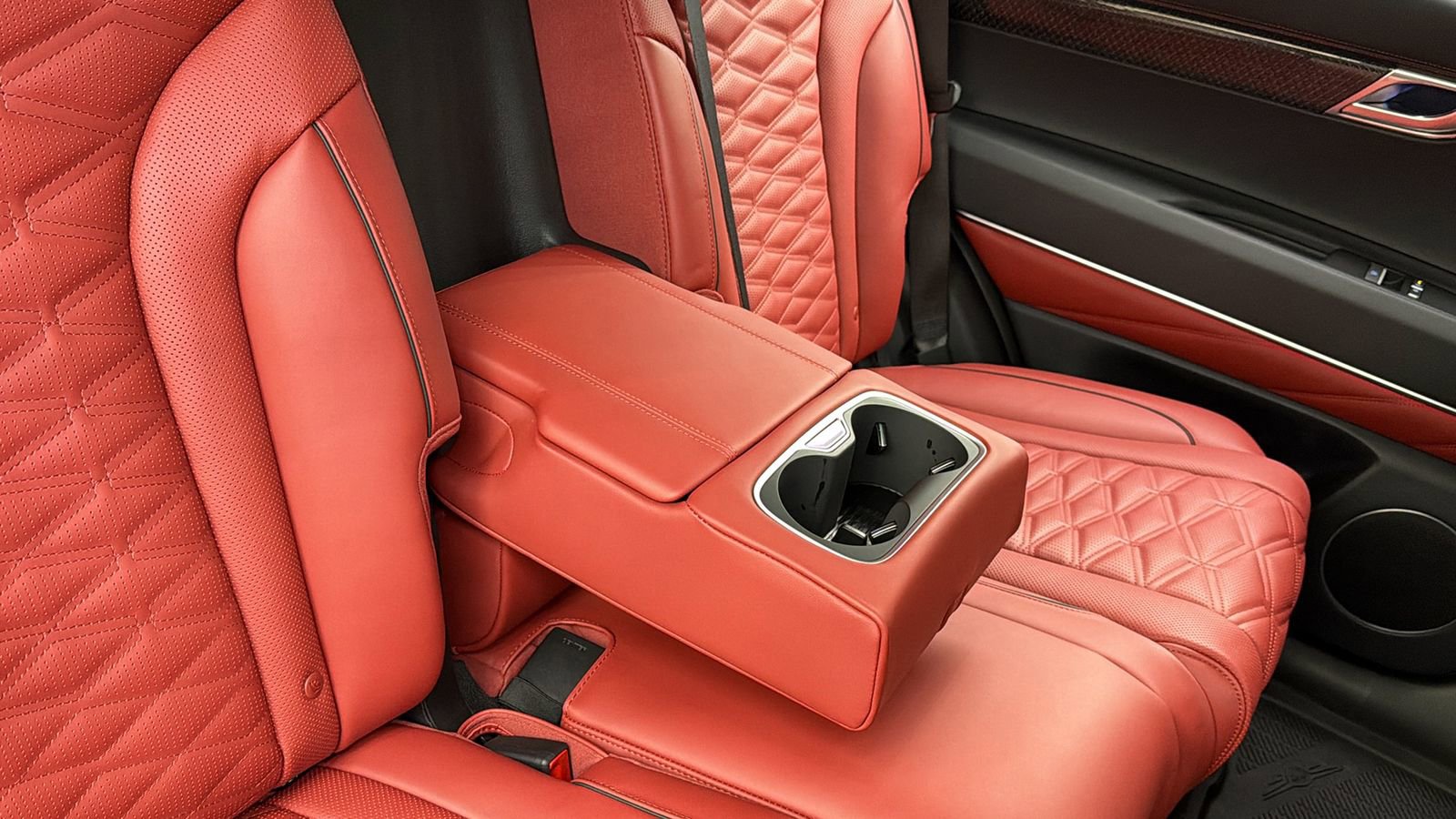 Used 2026 Genesis GV80 3.5T e-SC image 38