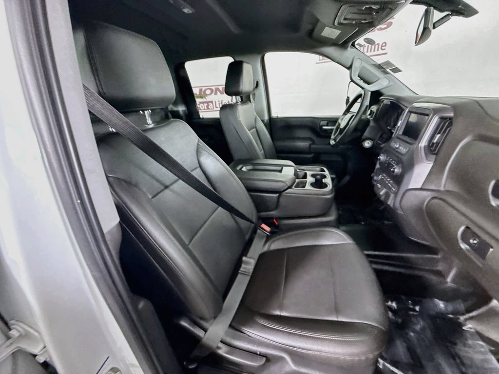 Used 2021 Chevrolet Silverado 2500 W/T w/ WT Convenience Package AWD/4WD image 29