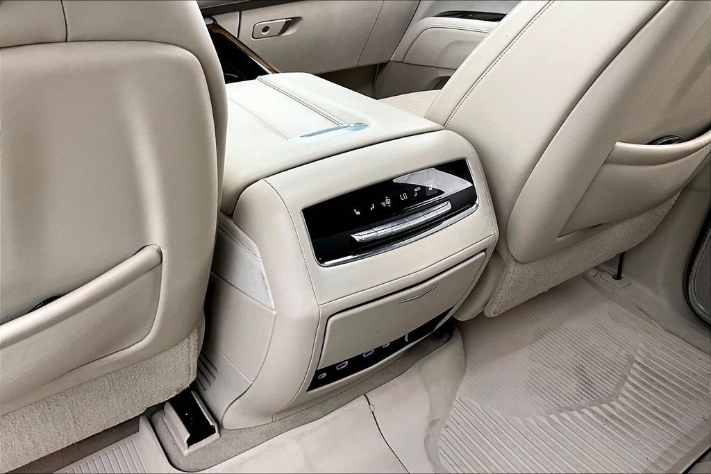 Used 2021 Cadillac Escalade ESV Sport Platinum AWD/4WD image 30