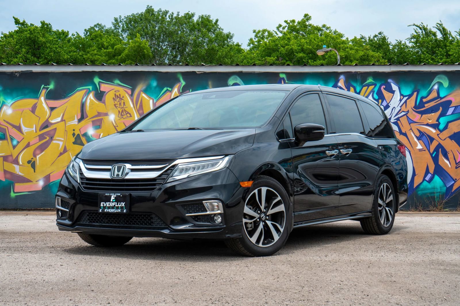 Used 2018 Honda Odyssey Elite image 5