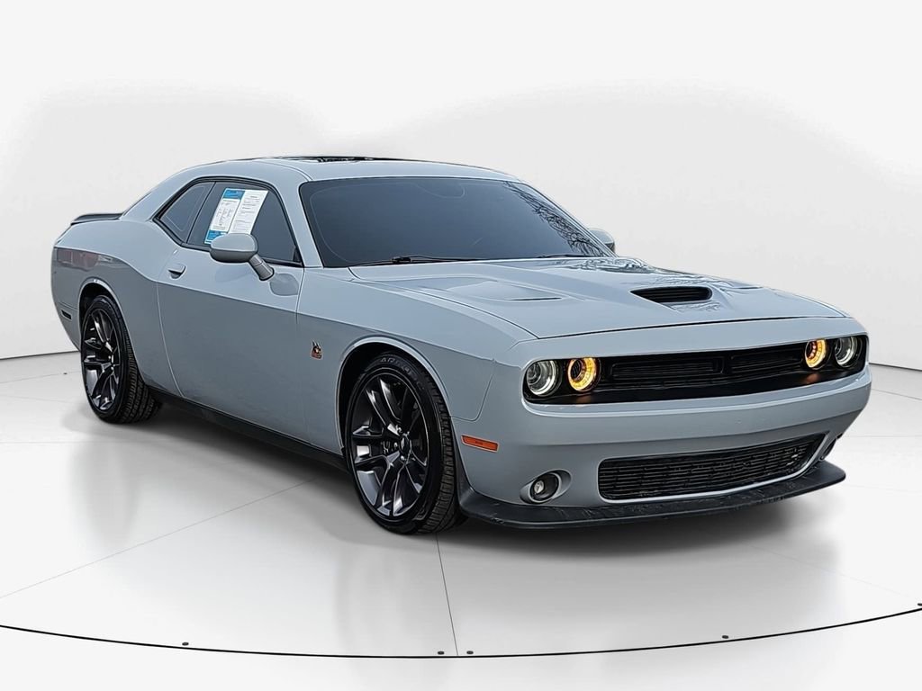 Used 2022 Dodge Challenger R/T Scat Pack w/ Plus Package image 2