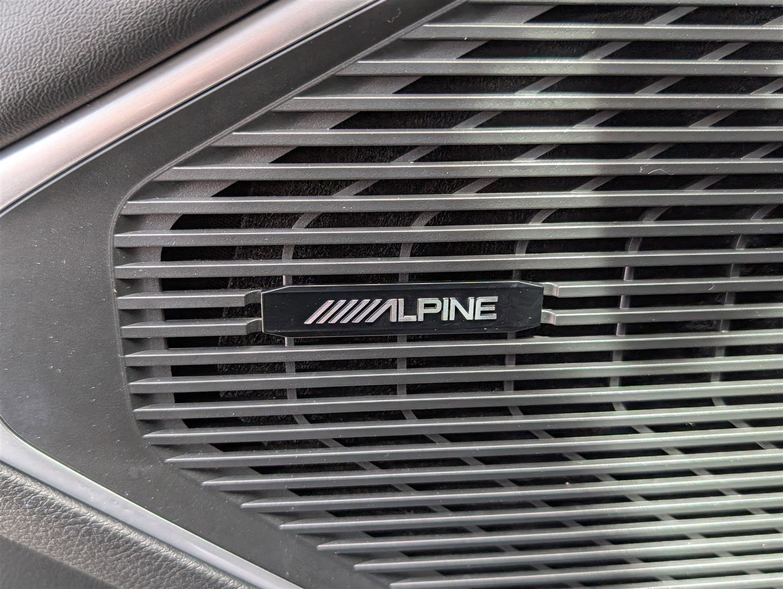 Used 2024 Jeep Wagoneer L Series II w/ Flexible Seating Group image 20