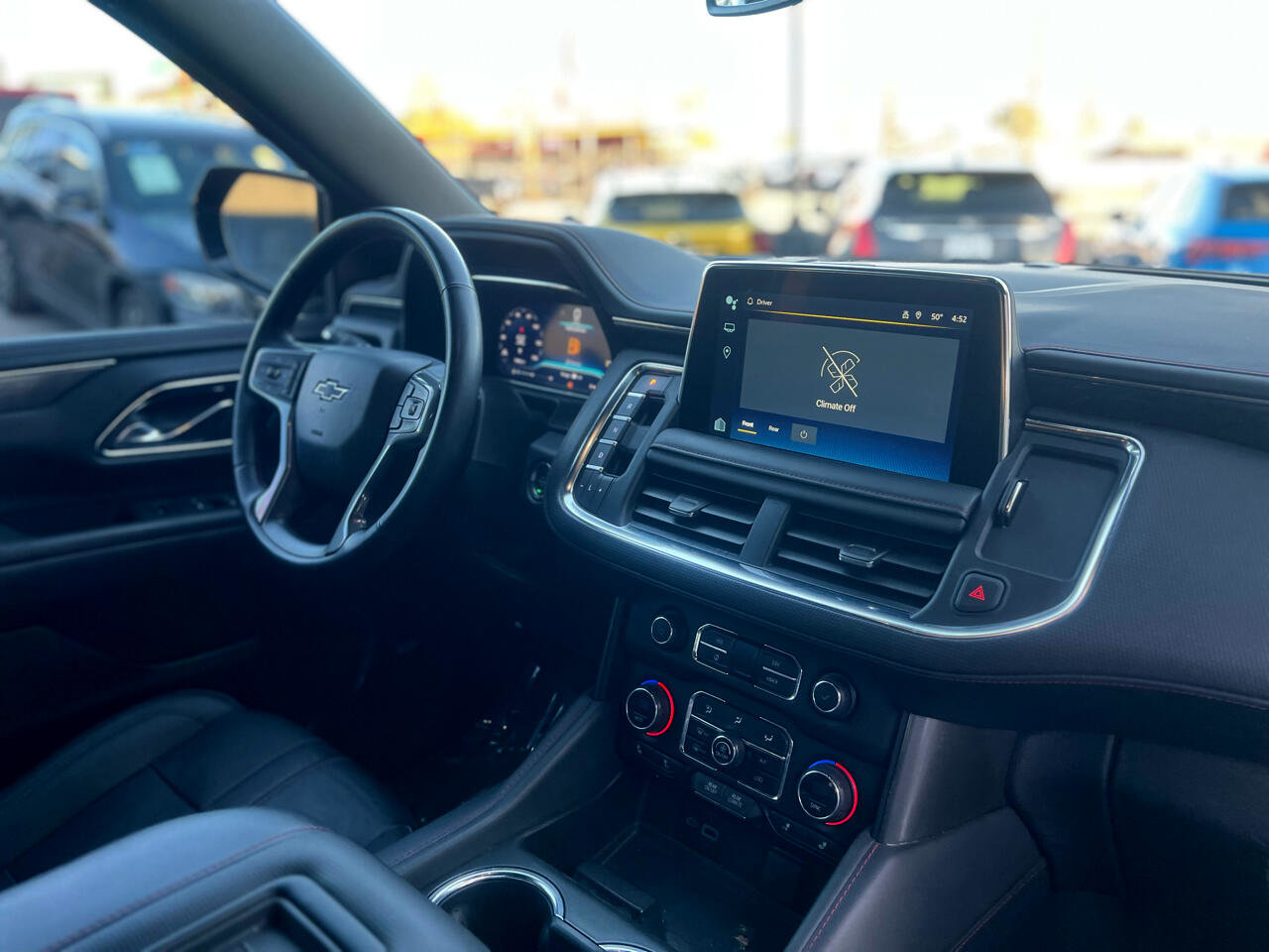 Used 2023 Chevrolet Suburban RST w/ Luxury Package image 9