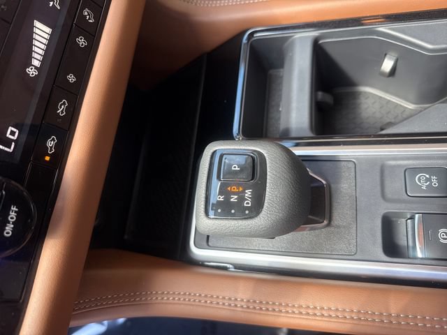 Used 2025 Nissan Pathfinder Platinum w/ Cargo Package FWD image 19