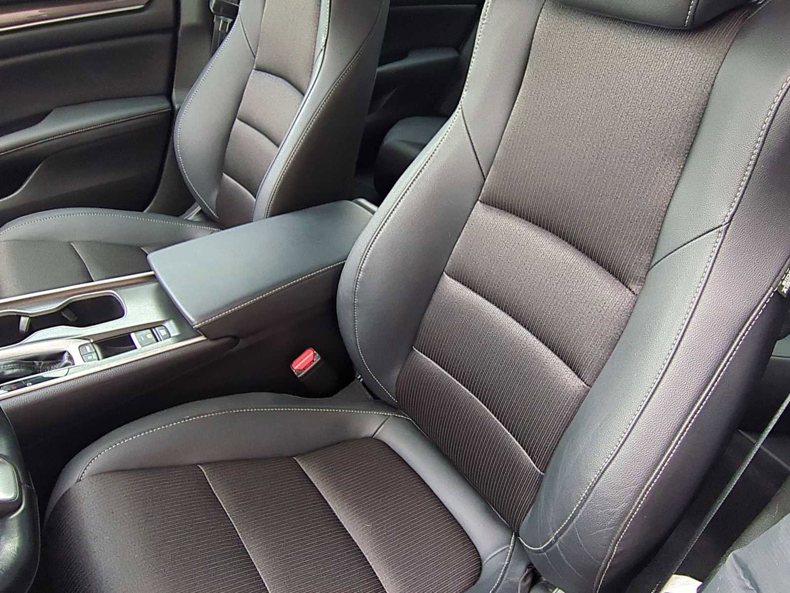 Used 2020 Honda Accord Sport image 17