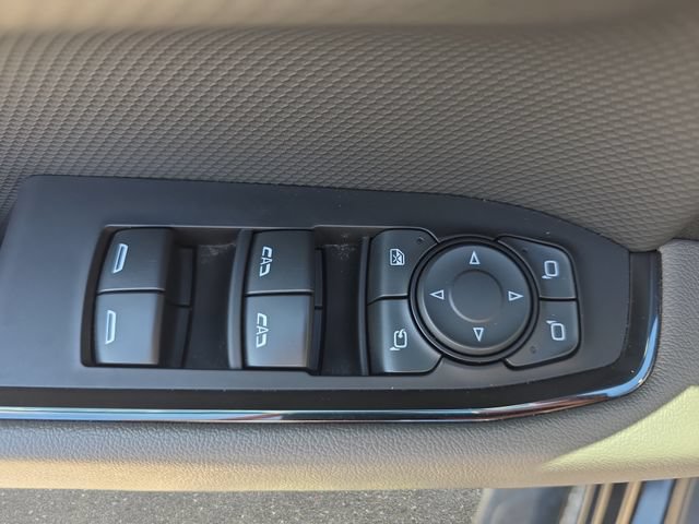 Used 2022 Chevrolet Silverado 1500 ZR2 w/ Technology Package AWD/4WD image 27