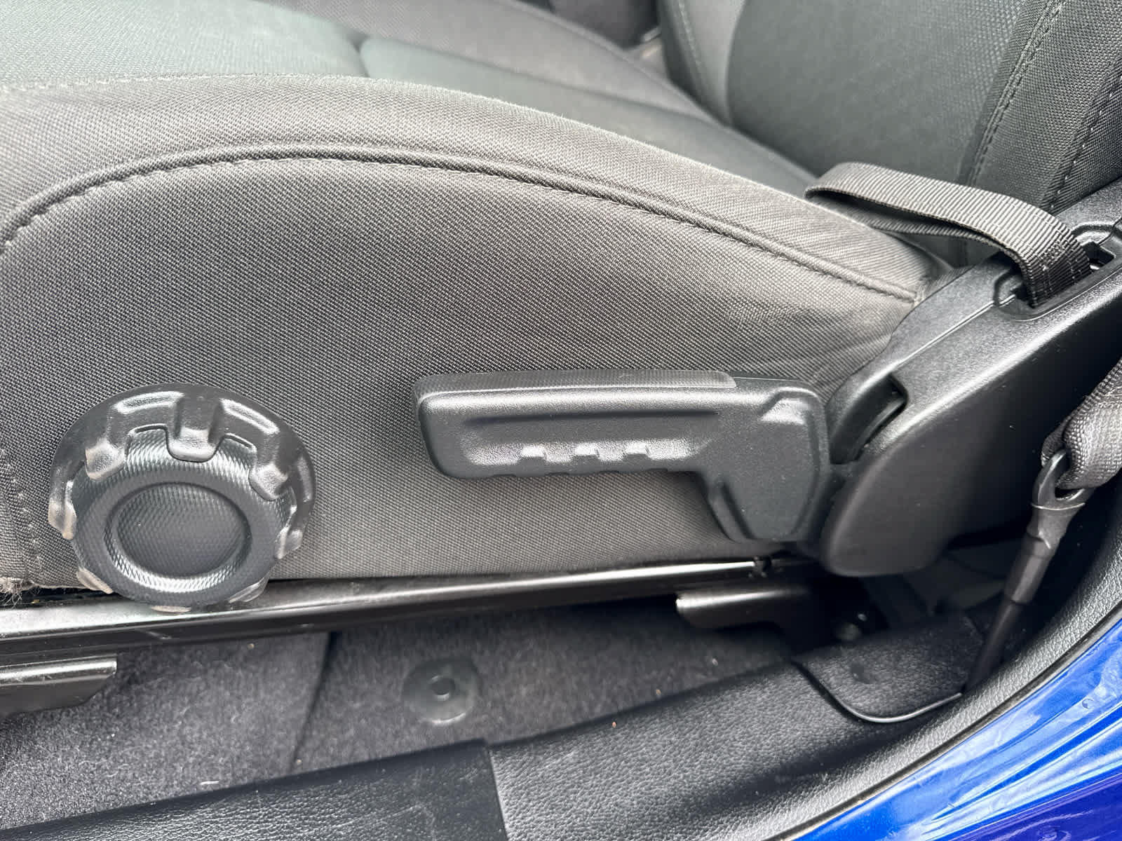 Used 2019 Jeep Wrangler Unlimited Sahara w/ Safety Group AWD/4WD image 12
