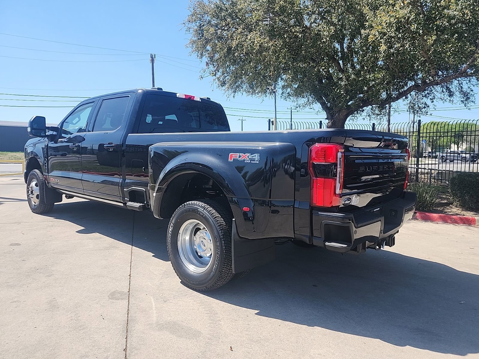 New 2026 Ford F350 Platinum image 3