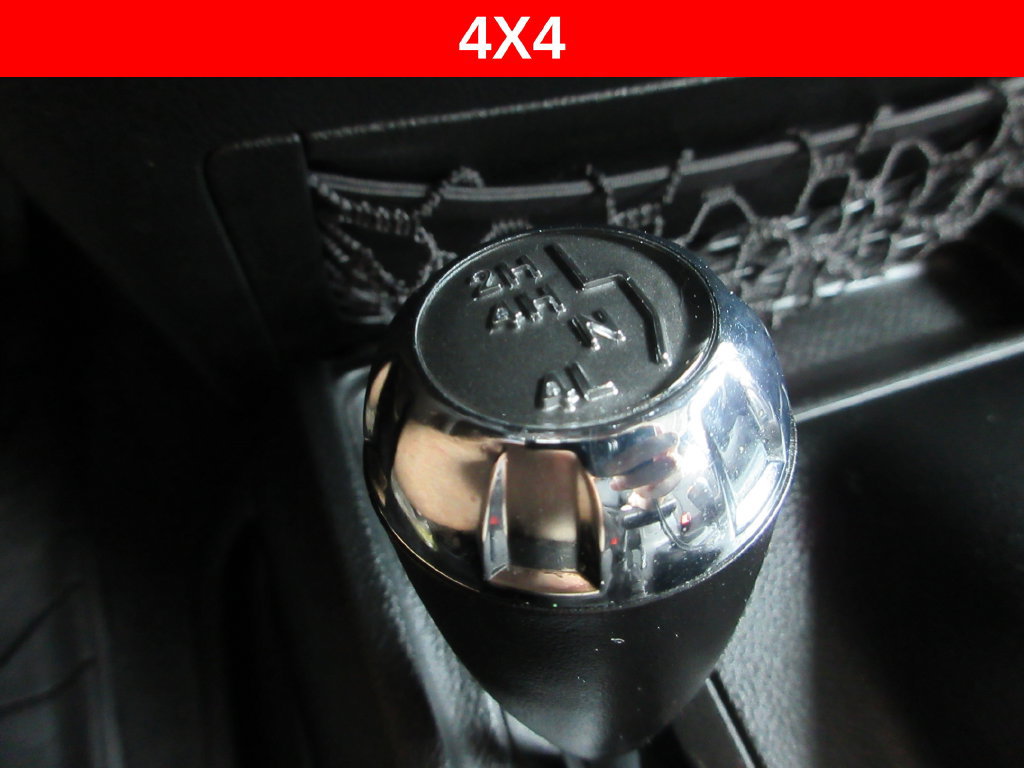 Used 2018 Jeep Wrangler Unlimited Sport AWD/4WD image 14