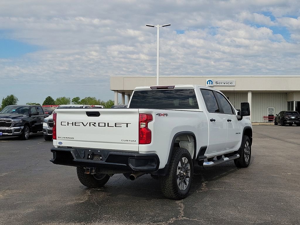 Used 2023 Chevrolet Silverado 2500 Custom w/ Gooseneck/5TH Wheel Package AWD/4WD image 5