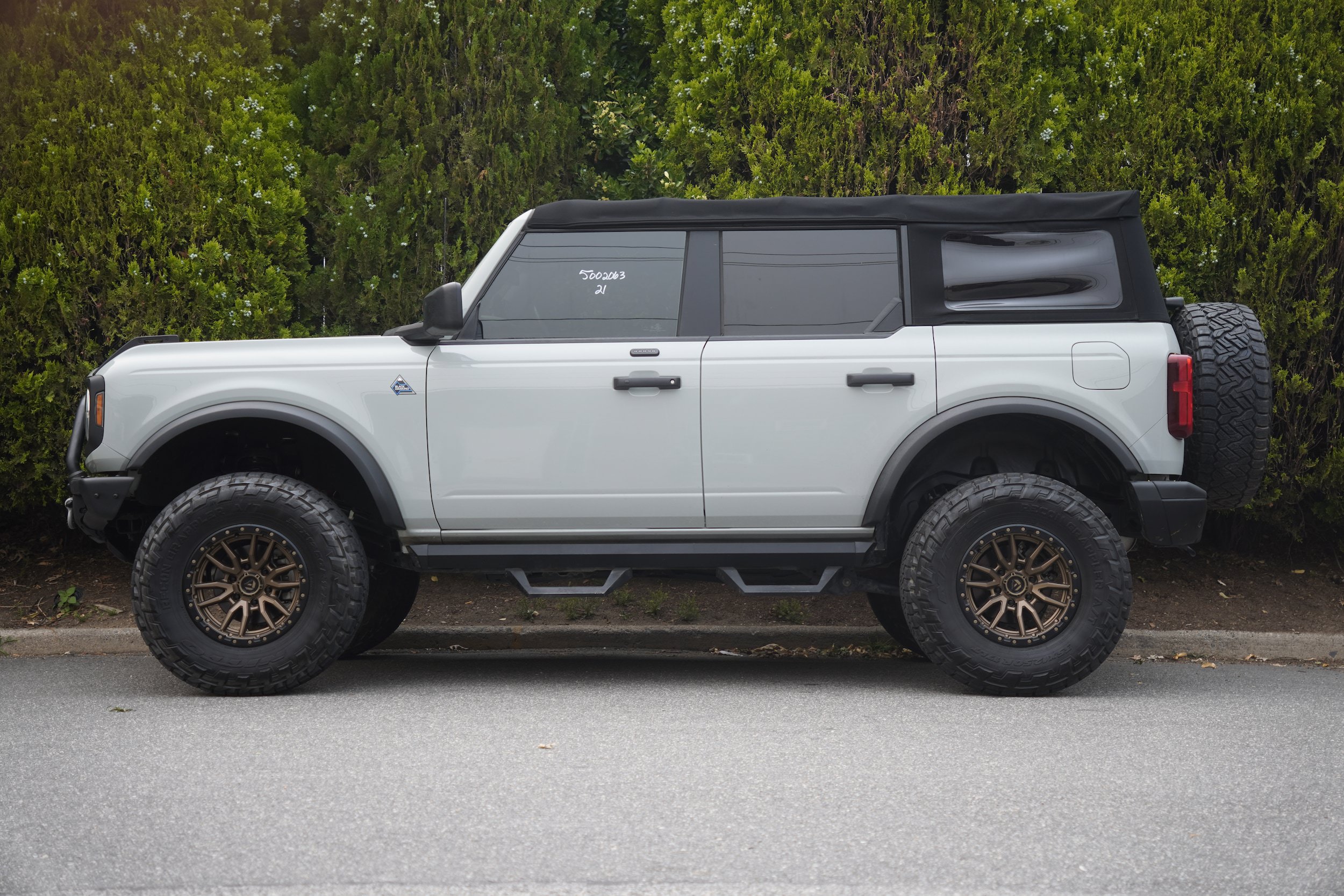 Used 2021 Ford Bronco Black Diamond AWD/4WD image 4
