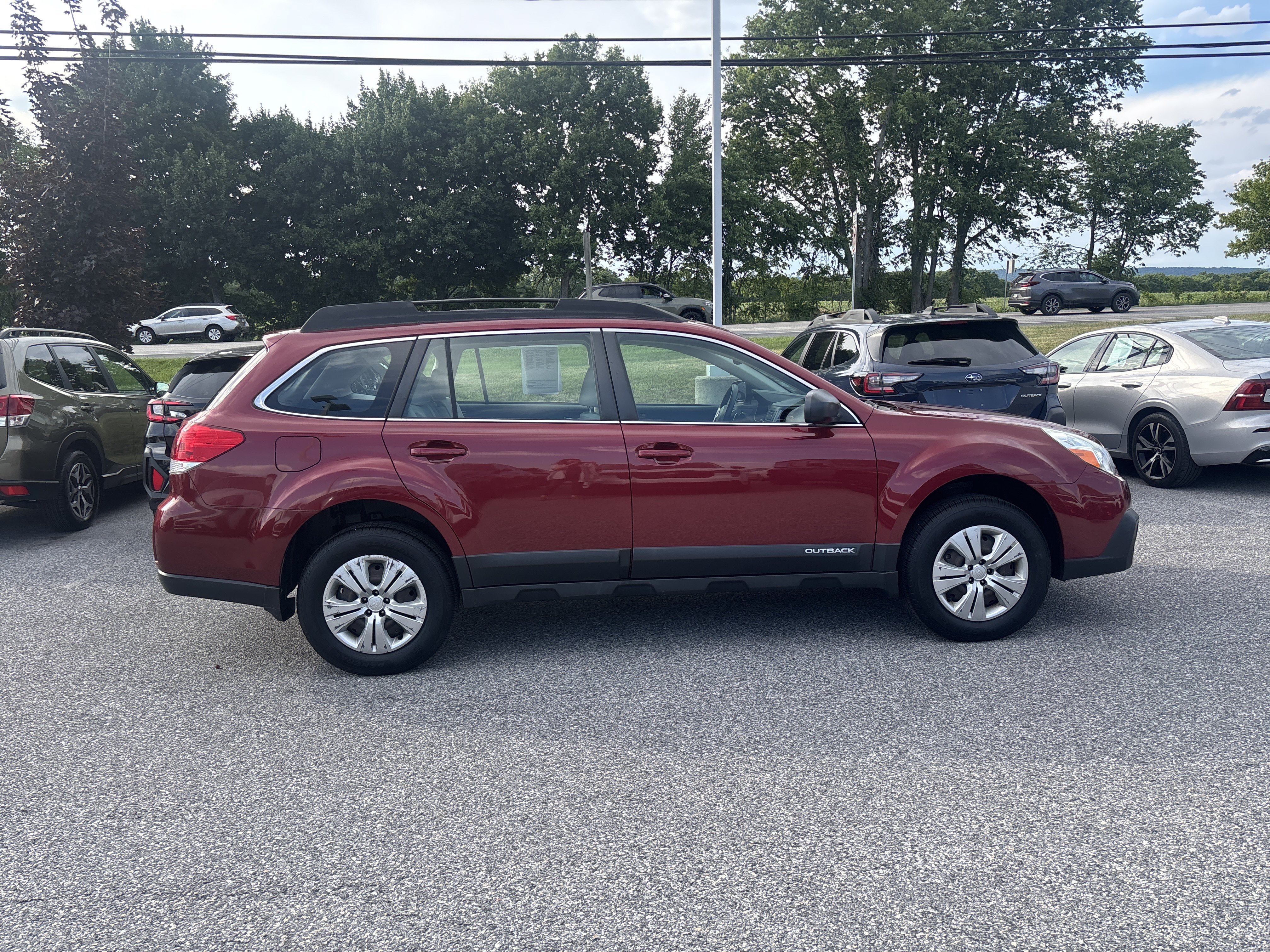 Used 2013 Subaru Outback 2.5i AWD/4WD image 25