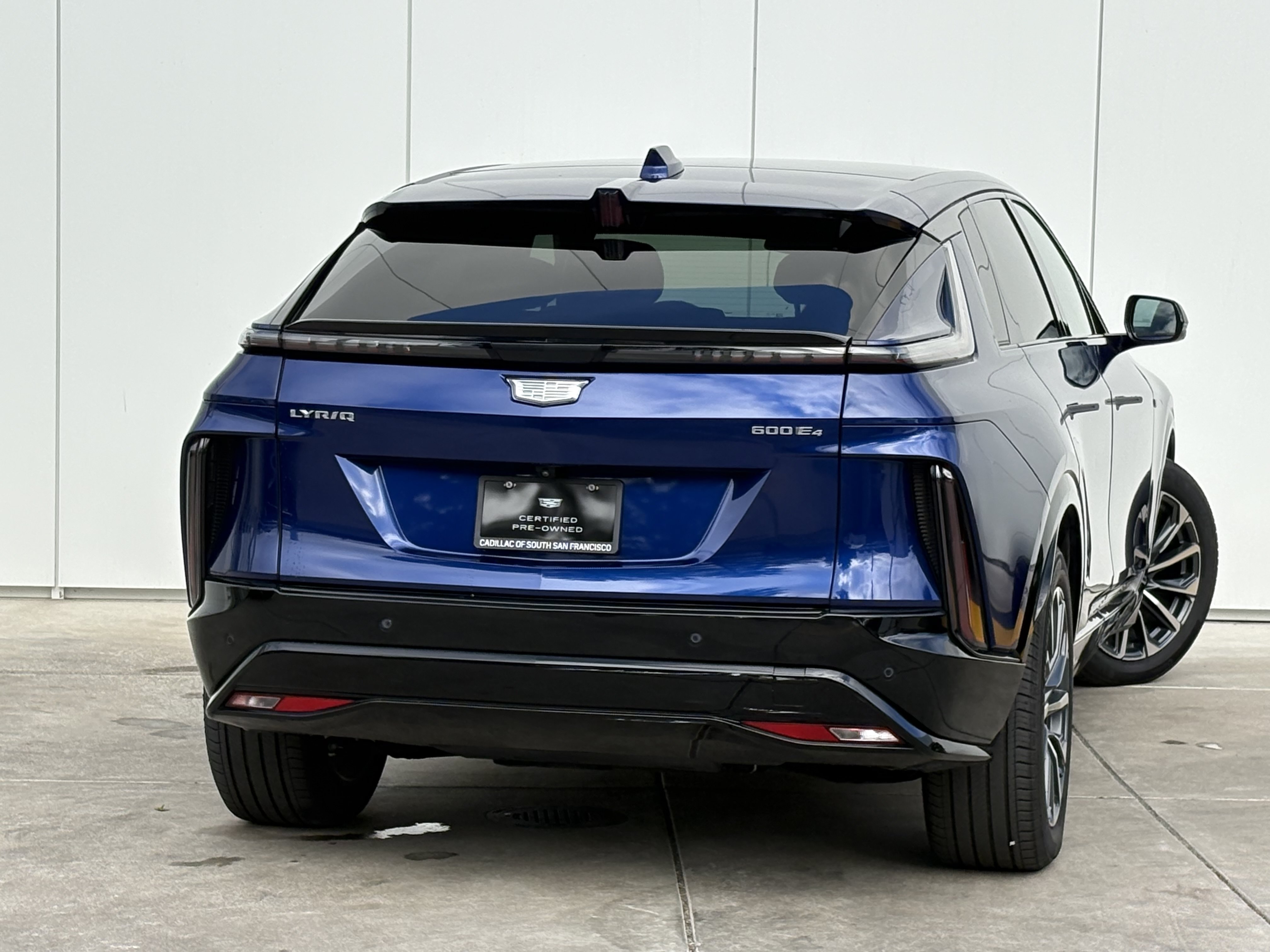 Used 2024 Cadillac Lyriq Sport AWD/4WD image 6