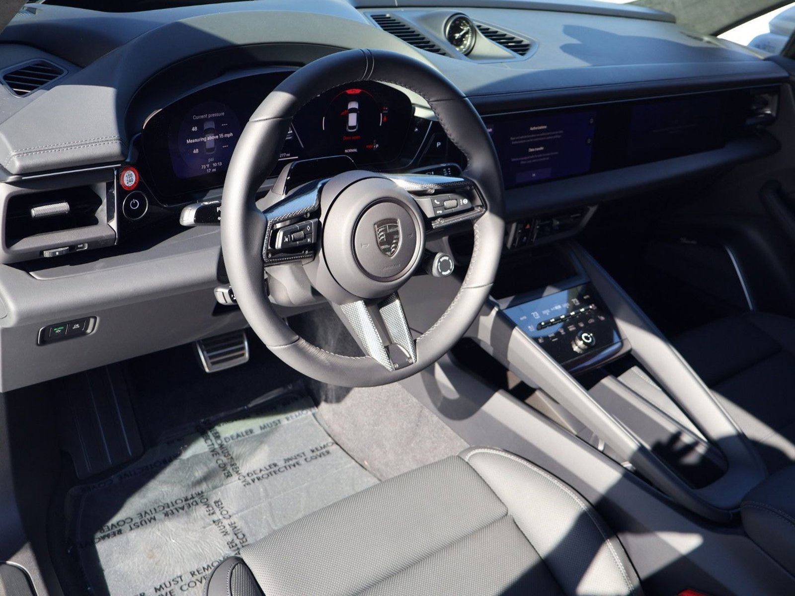 New 2026 Porsche Macan Turbo Electric AWD/4WD image 4