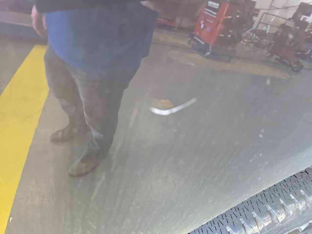 Used 2025 RAM 3500 Laramie AWD/4WD image 7