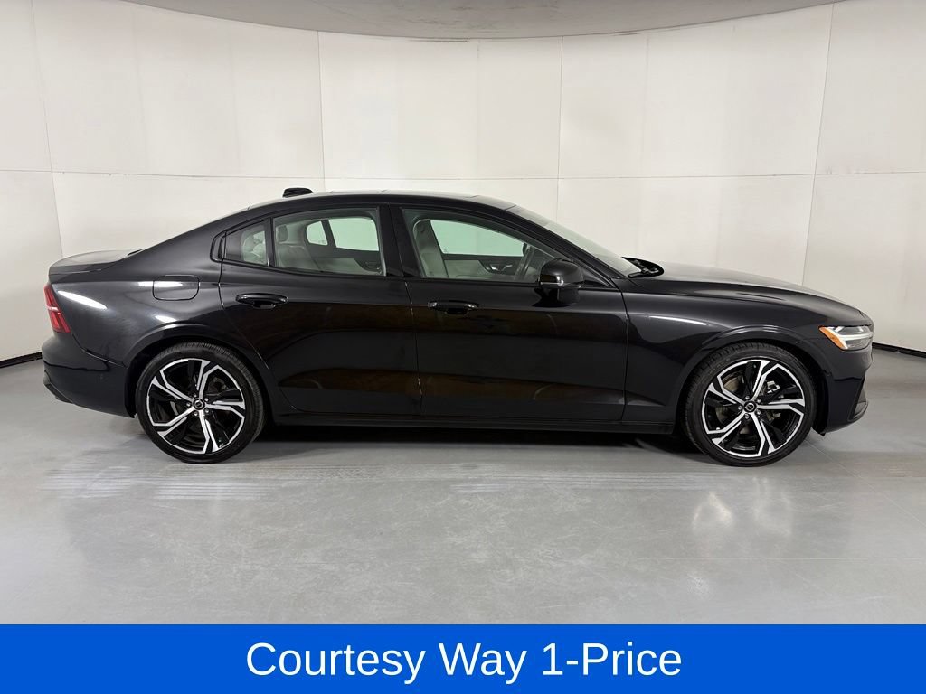 Used 2024 Volvo S60 B5 Plus FWD image 11