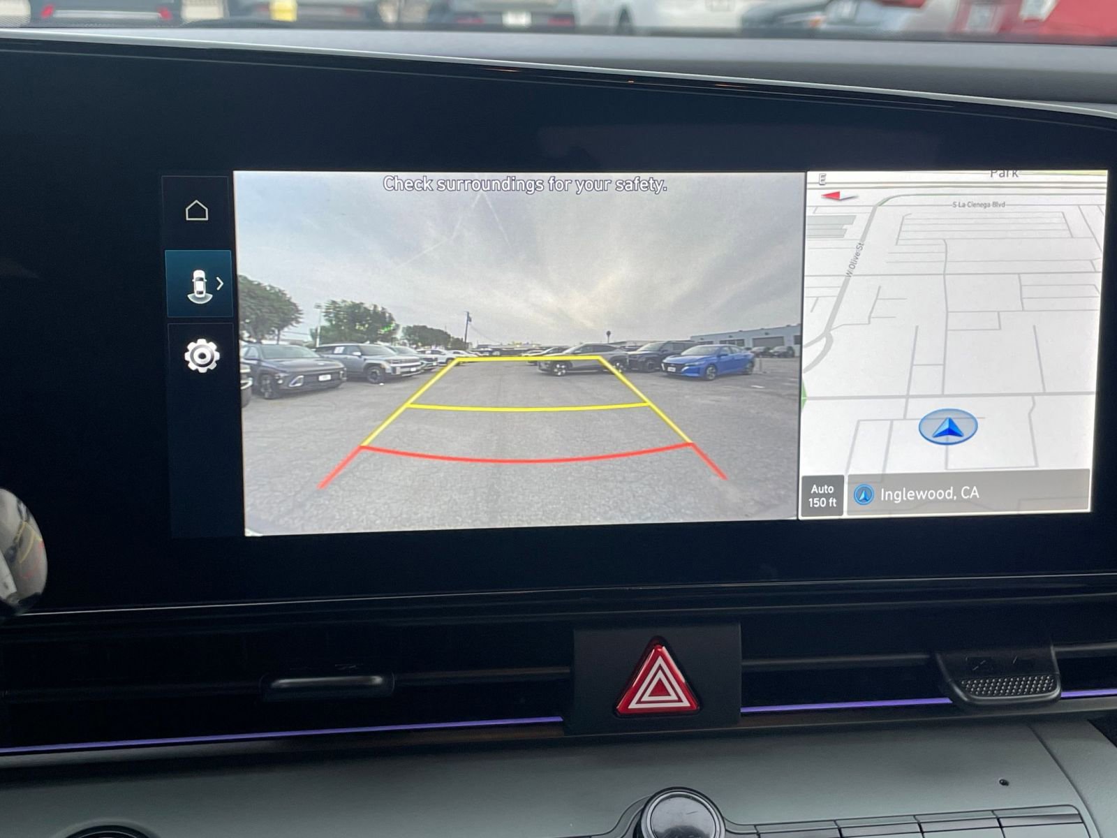 Used 2025 Hyundai Elantra Limited image 17