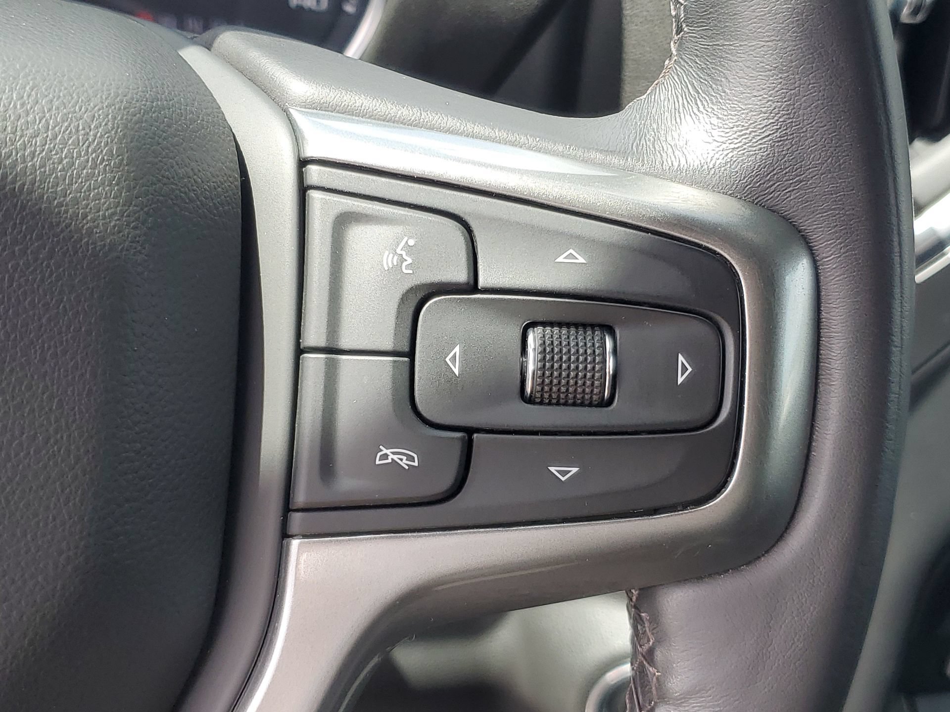 Used 2022 Chevrolet Silverado 3500 LTZ AWD/4WD image 22