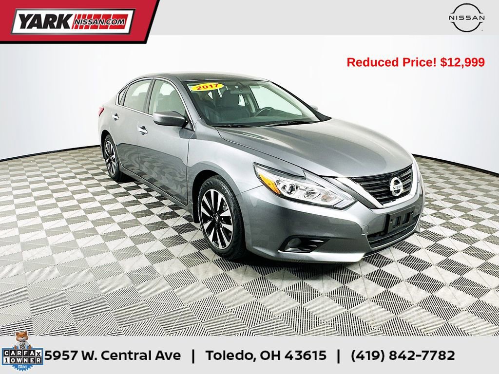 Used 2017 Nissan Altima 2.5 SV image 1