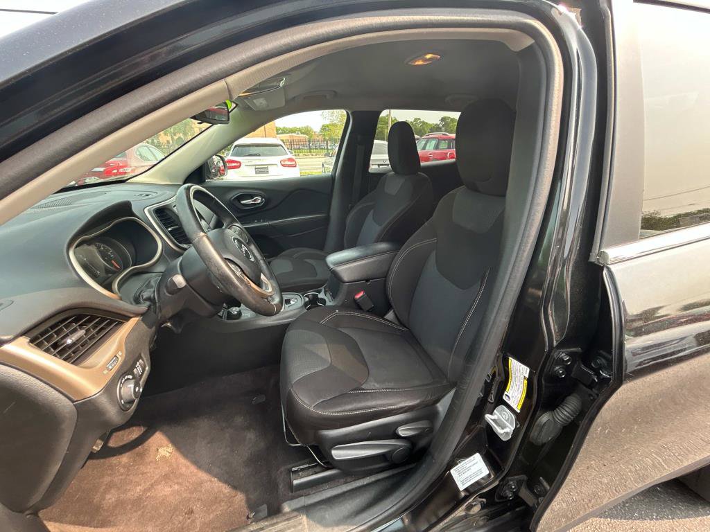 Used 2016 Jeep Cherokee Latitude image 15