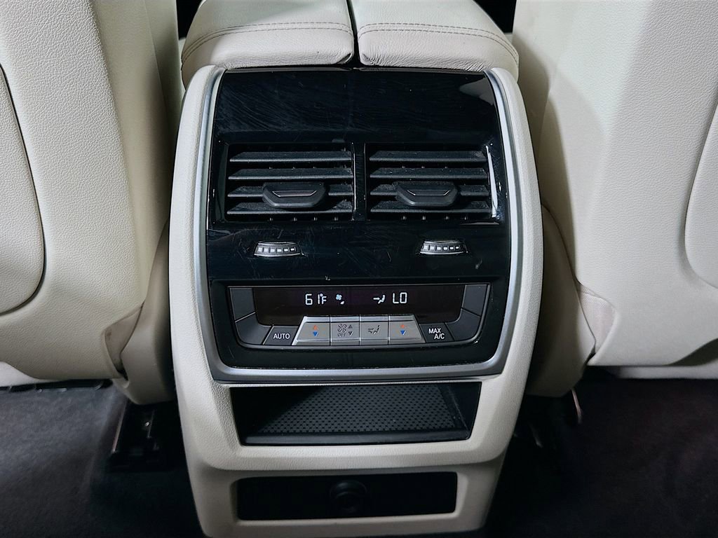 Used 2020 BMW X5 xDrive40i w/ Premium Package image 26