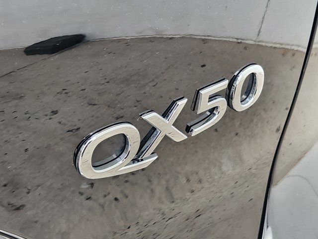 Used 2023 INFINITI QX50 Luxe image 10