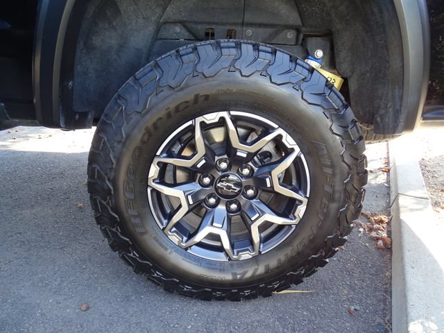 Certified 2024 Chevrolet Colorado ZR2 w/ ZR2 Convenience Package III AWD/4WD image 7