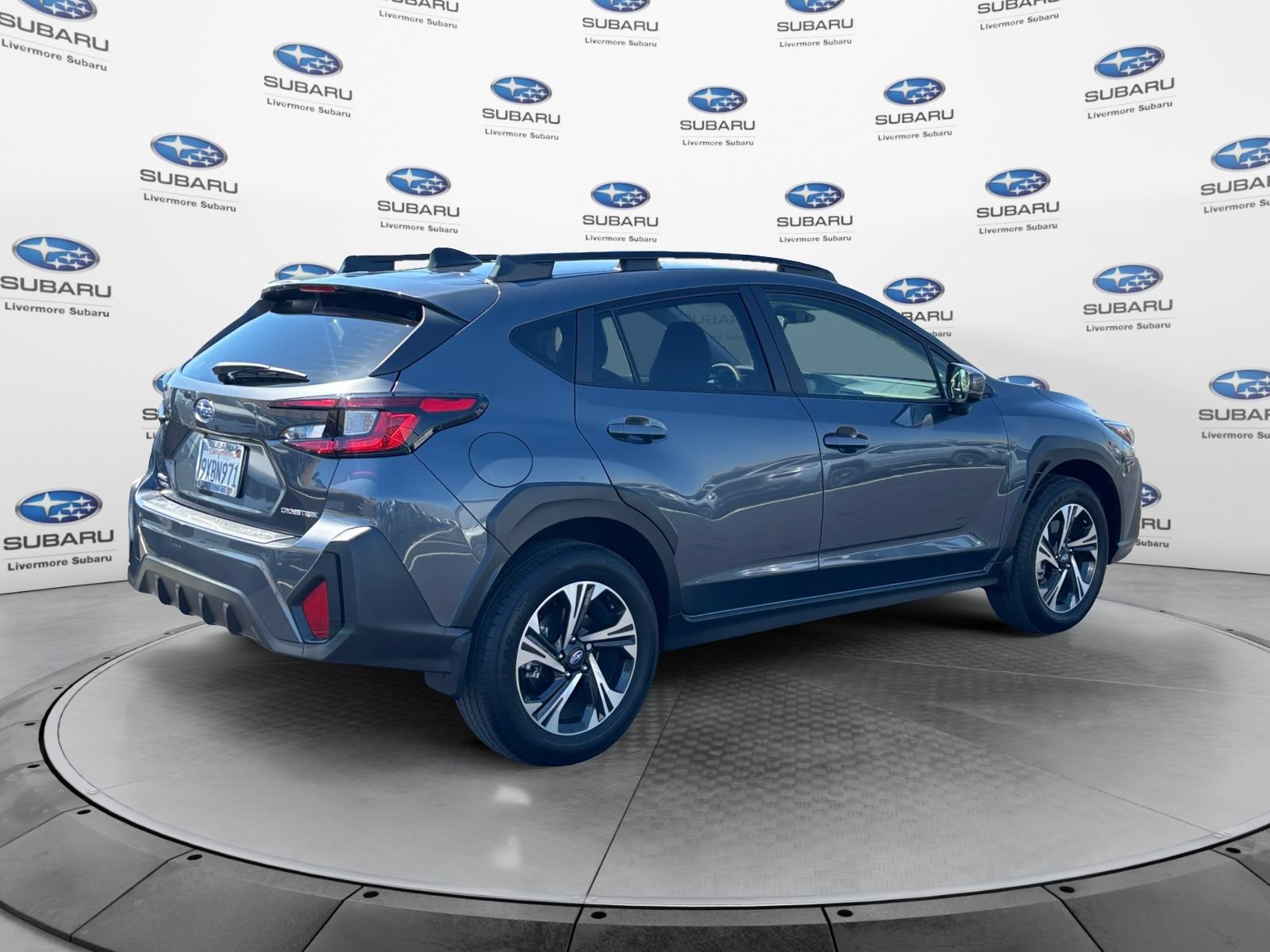 Used 2025 Subaru Crosstrek 2.5i Premium AWD/4WD image 5