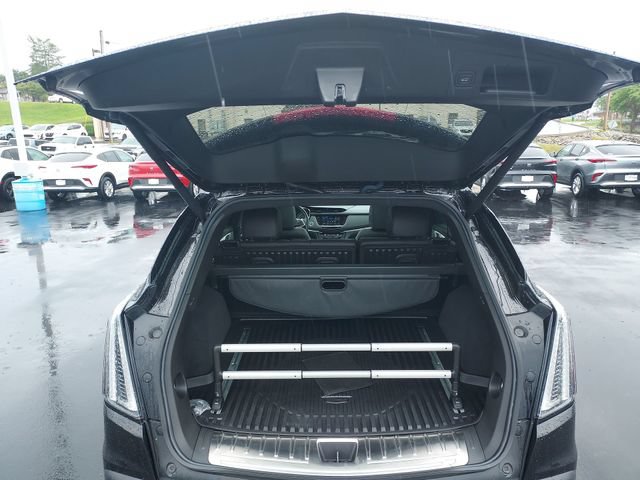 Used 2024 Cadillac XT5 Sportv w/ LPO, Red Accent Package AWD/4WD image 30