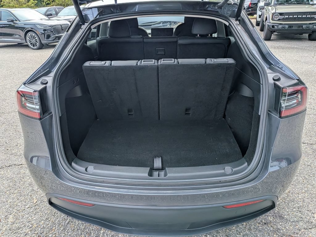 Used 2022 Tesla Model Y Long Range AWD/4WD image 25