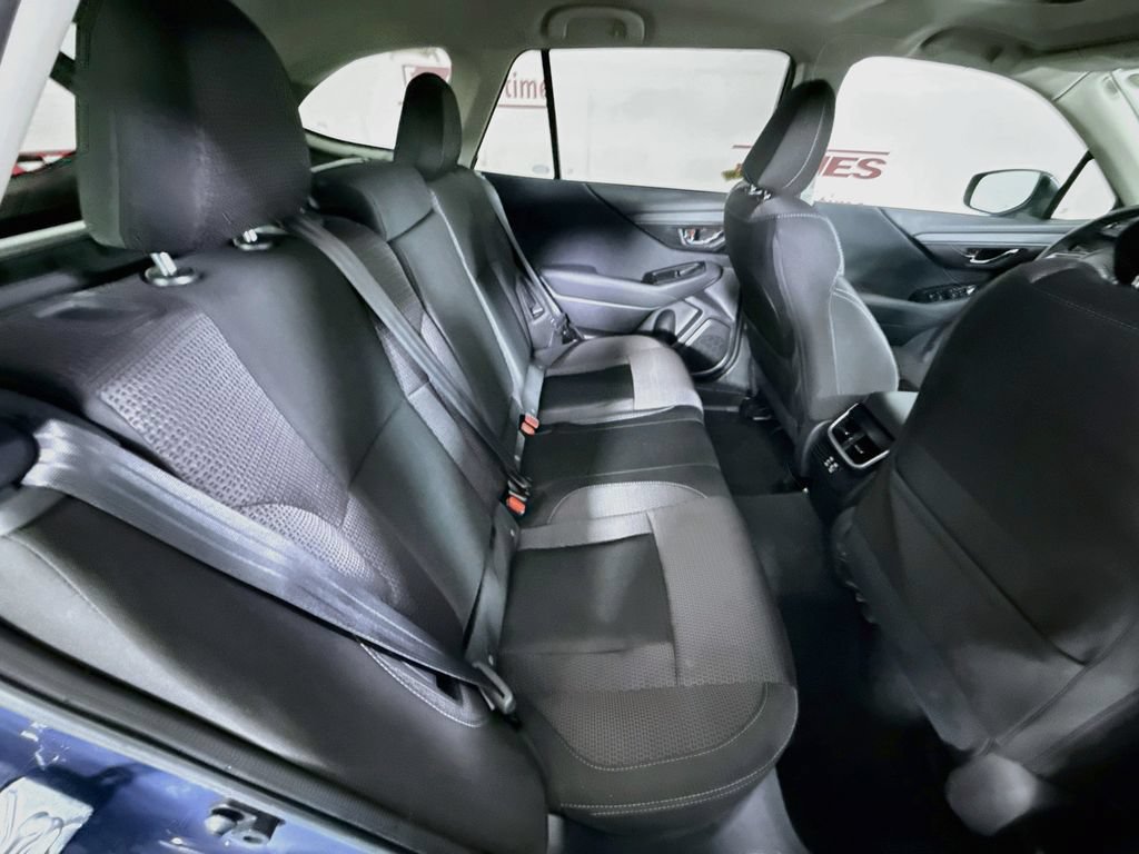 Certified 2025 Subaru Outback Premium AWD/4WD image 32
