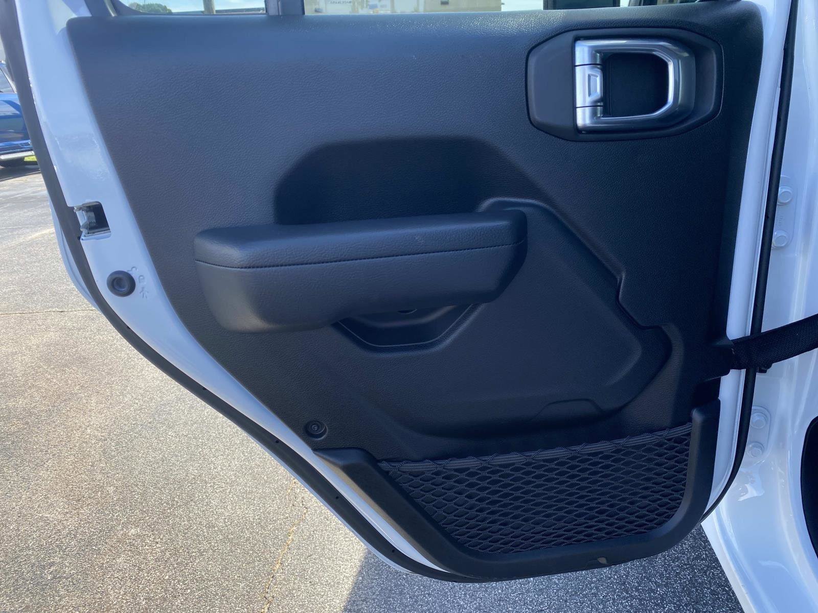 Certified 2023 Jeep Gladiator Sport image 16