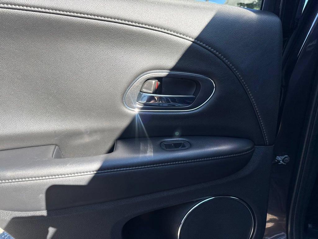 Used 2018 Honda HR-V EX-L image 19