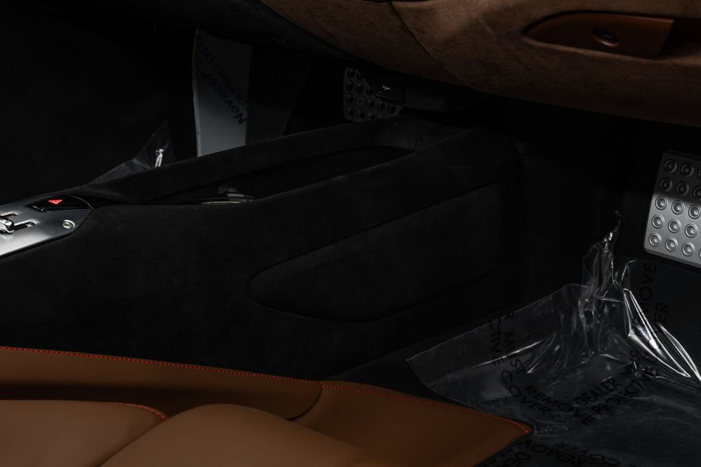 Used 2023 Ferrari SF90 Spider Base image 43