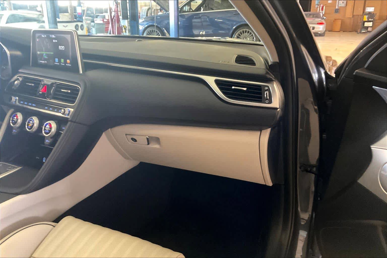 Used 2019 Genesis G70 3.3T Advanced w/ Elite Package RWD image 17